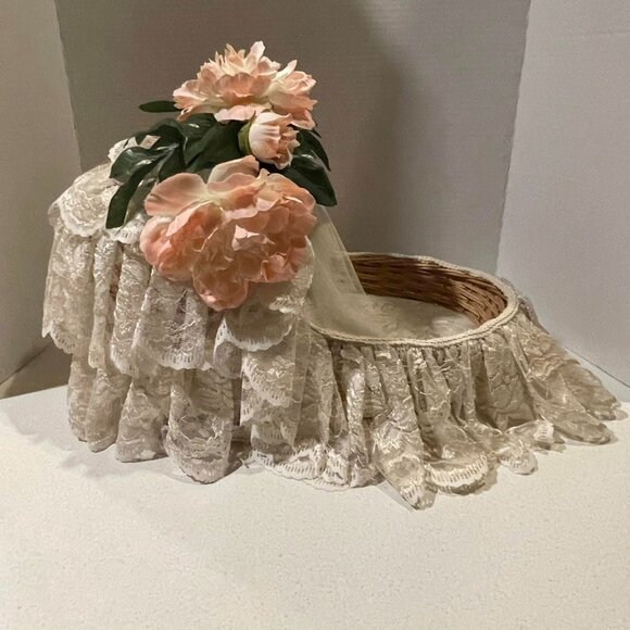 VTG 90s Handmade OAK Shabby Chic Cottagecore Wicker & White Lace Doll Bassinet - Picture 15 of 16